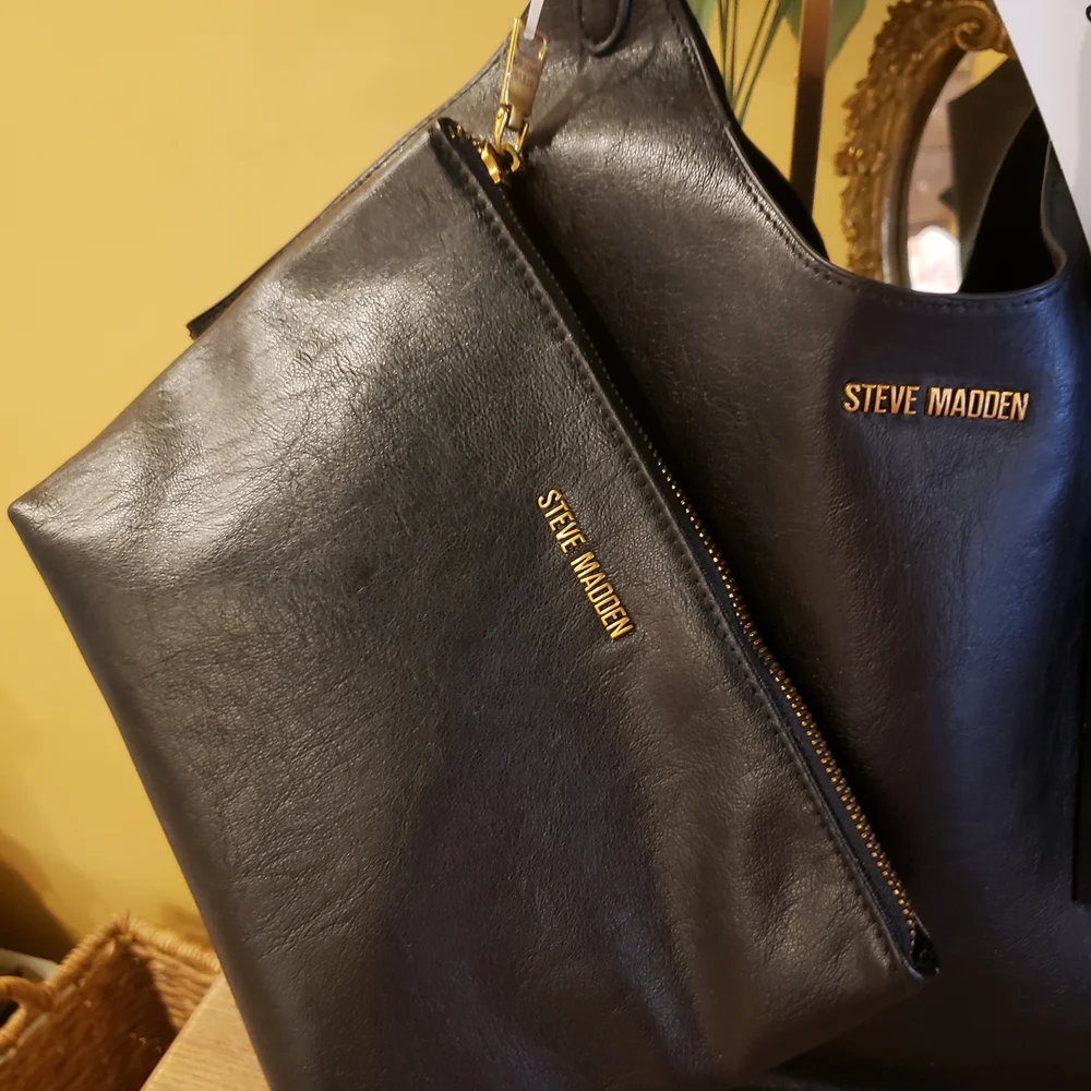 NWT! Steve Madden Black Purse w/ Large Black Tassel and Pouch Set